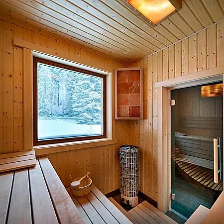 Spindl Self Check-in & Sauna