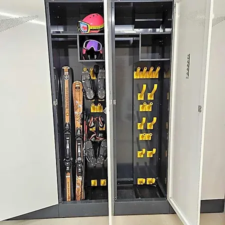 Spindl Self Check-in & Sauna