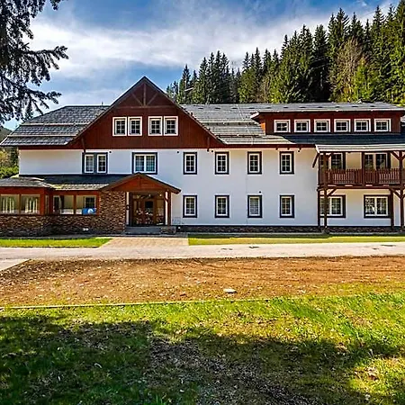 Spindl Self Check-in & Sauna Bedřichov