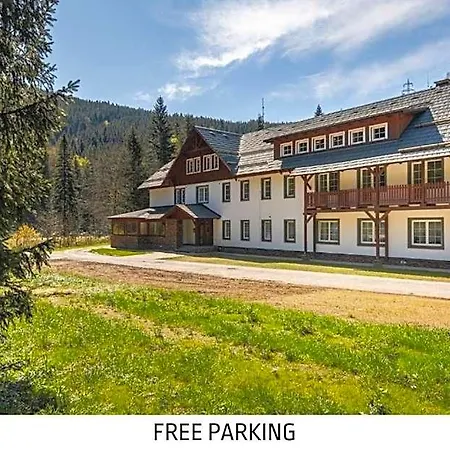 Spindl Self Check-in & Sauna