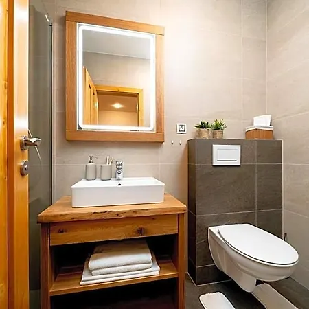 Spindl Self Check-in & Sauna 4* Bedřichov